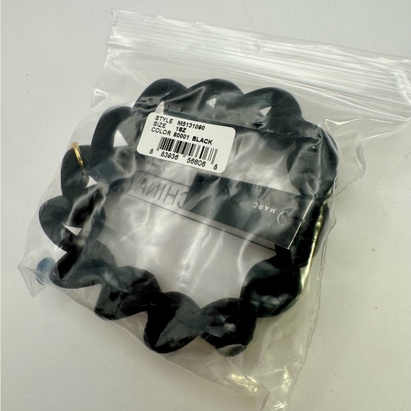 Marc Jacobs Black Silicone Bracelet - Picture 8 of 8